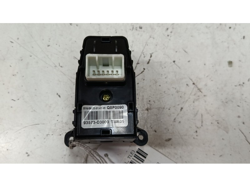 Recambio de mando retrovisor para hyundai tucson (tl, tle) 1.7 crdi referencia OEM IAM 93573D3000  
