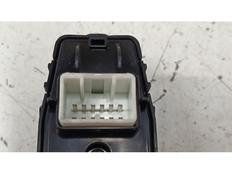 Recambio de mando retrovisor para hyundai tucson (tl, tle) 1.7 crdi referencia OEM IAM 93573D3000  