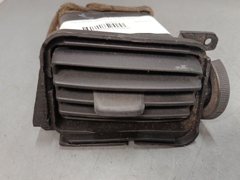 Recambio de aireador central derecho para nissan nv200 furgoneta e-nv (me0n) referencia OEM IAM VP68750-4FA0A  