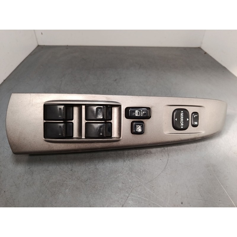 Recambio de mando elevalunas delantero izquierdo para toyota prius liftback (_w2_) 1.5 hybrid (nhw20_) referencia OEM IAM 848204