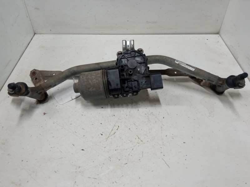 Recambio de motor limpia delantero para peugeot 208 i (ca_, cc_) 1.2 puretech 82 referencia OEM IAM 0390241589  