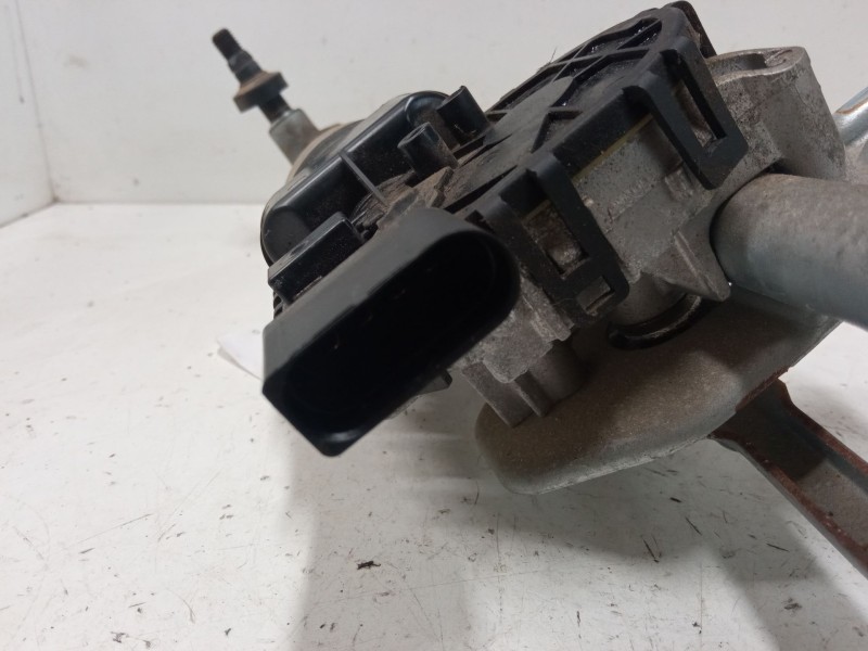 Recambio de motor limpia delantero para peugeot 208 i (ca_, cc_) 1.2 puretech 82 referencia OEM IAM 0390241589  