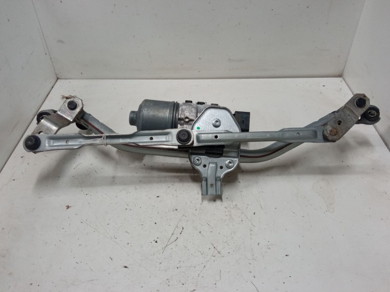 Recambio de motor limpia delantero para peugeot 208 i (ca_, cc_) 1.2 puretech 82 referencia OEM IAM 0390241589  