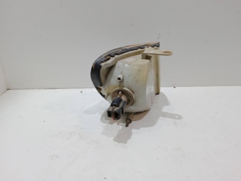 Recambio de intermitente delantero izquierdo para hyundai h-1 / starex autobús (a1) 2.5 tci referencia OEM IAM   