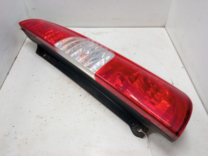 Recambio de piloto trasero derecho para fiat doblo monospace (119_, 223_) 1.3 jtd referencia OEM IAM 51755144  