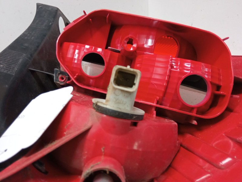 Recambio de piloto trasero derecho para renault megane ii (bm0/1_, cm0/1_) 1.6 16v referencia OEM IAM 89397355  