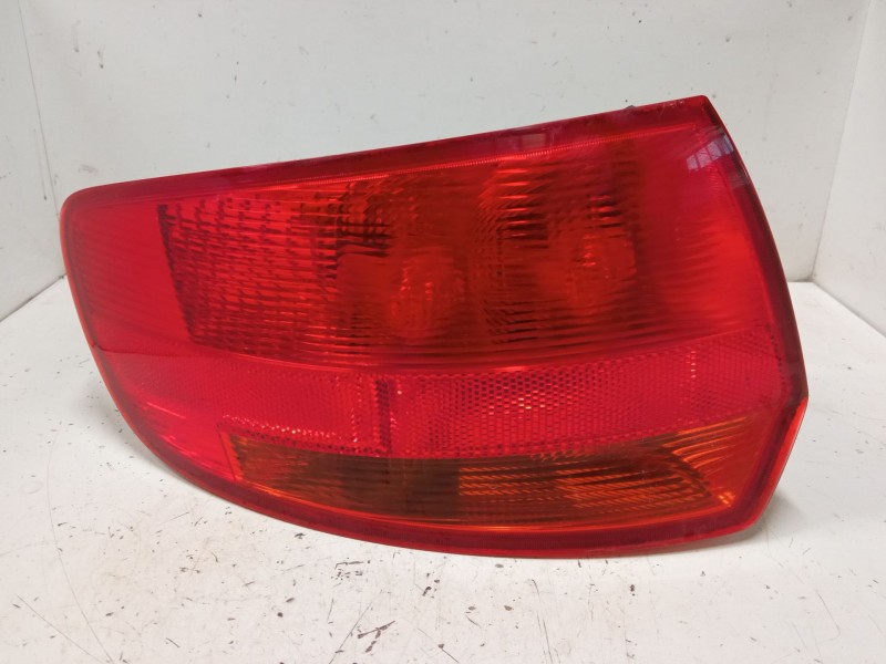 Recambio de piloto trasero izquierdo para audi a3 (8p1) 1.6 fsi referencia OEM IAM 8P4945095  