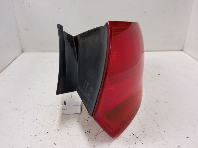 Recambio de piloto trasero derecho para audi a3 (8p1) 1.6 fsi referencia OEM IAM 8P4945096  