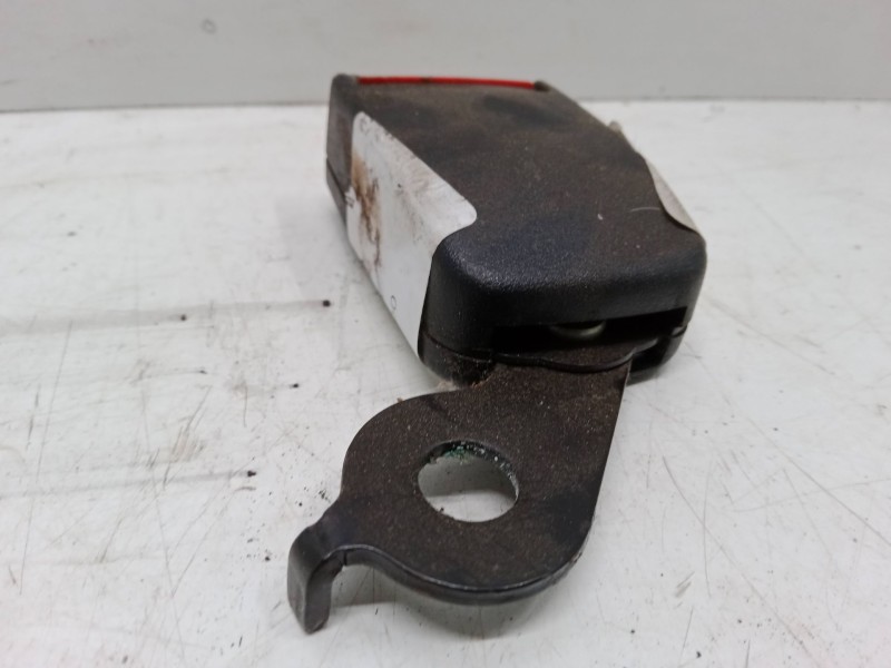 Recambio de anclaje cinturon trasero izquierdo para citroën xsara picasso (n68) 2.0 hdi referencia OEM IAM   