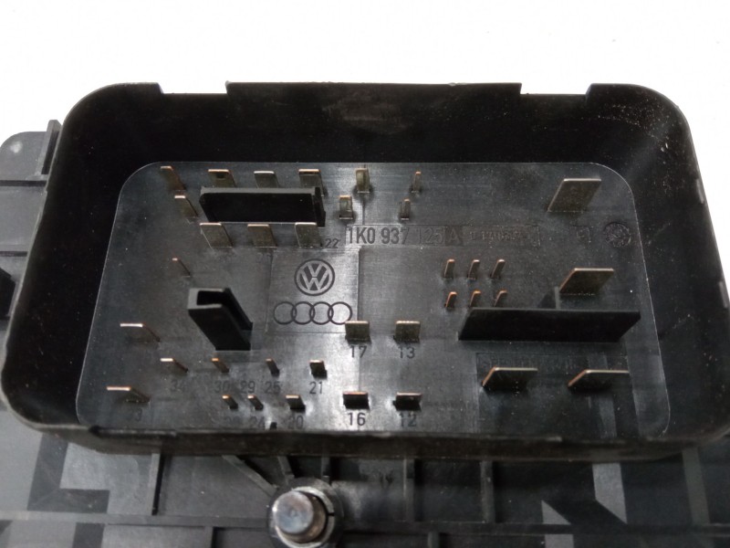 Recambio de bsm para volkswagen golf v variant (1k5) 1.9 tdi referencia OEM IAM 1K0937125A  