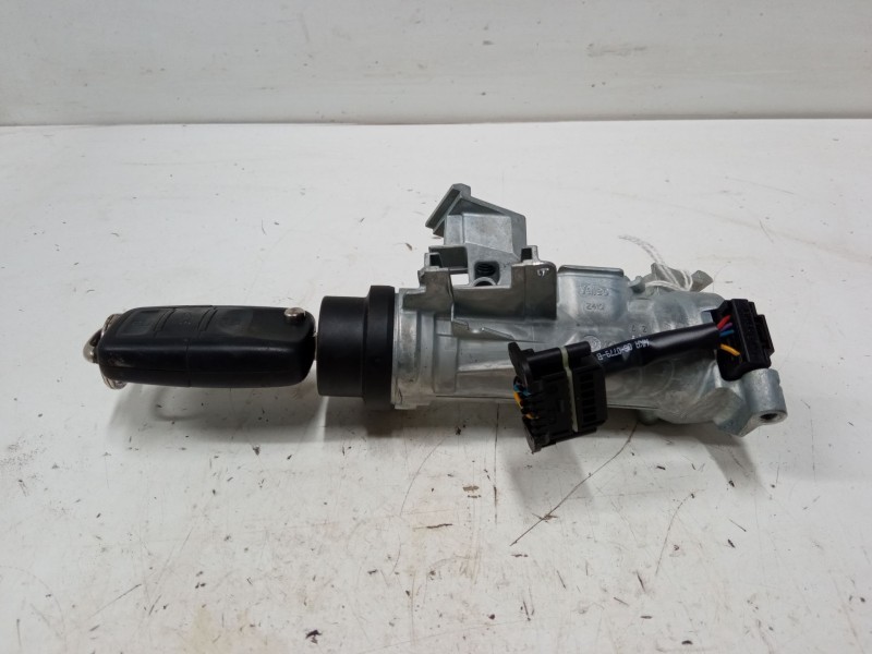 Recambio de clausor para volkswagen golf v variant (1k5) 1.9 tdi referencia OEM IAM   