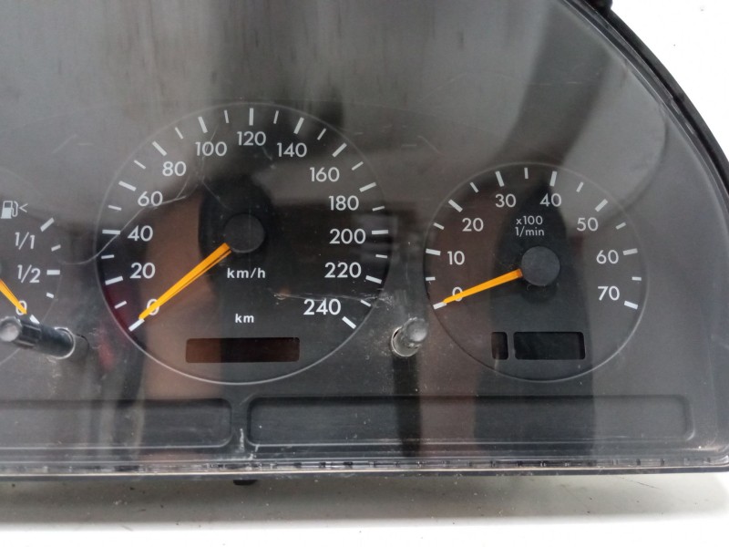 Recambio de cuadro instrumentos para mercedes-benz clase m (w163) ml 320 (163.154) referencia OEM IAM A1635405511  