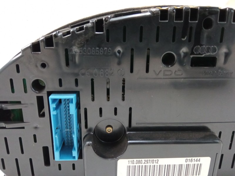 Recambio de cuadro instrumentos para audi a3 (8p1) 1.6 fsi referencia OEM IAM 8P0920930  