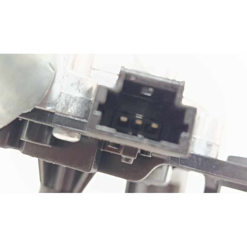 Recambio de motor limpia trasero para opel crossland x / crossland (p17, p2qo) 1.2 (75) referencia OEM IAM   