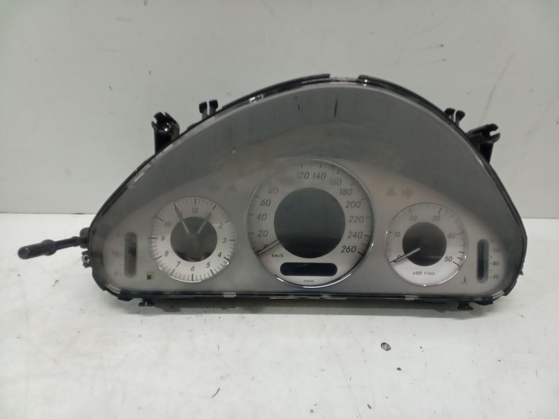 Recambio de cuadro instrumentos para mercedes-benz clase e (w211) e 320 cdi (211.022) referencia OEM IAM A2115405747  