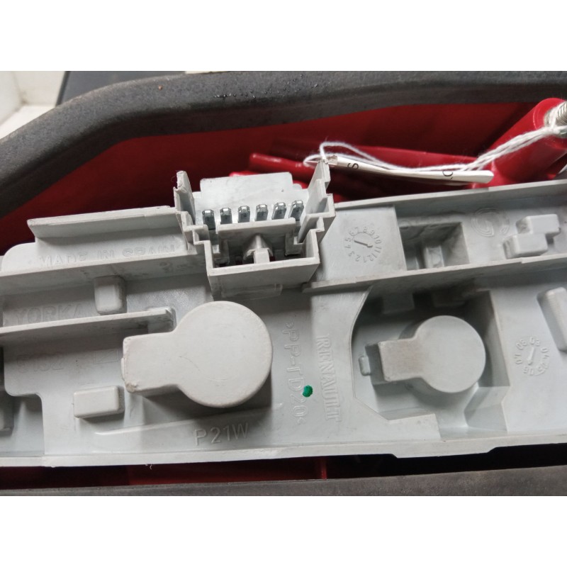 Recambio de piloto trasero izquierdo para renault modus / grand modus (f/jp0_) 1.5 dci (fp0f, jp0f) referencia OEM IAM 820065599