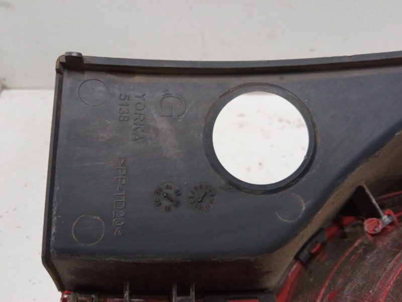 Recambio de piloto trasero izquierdo para renault modus / grand modus (f/jp0_) 1.5 dci (fp0f, jp0f) referencia OEM IAM 820065599