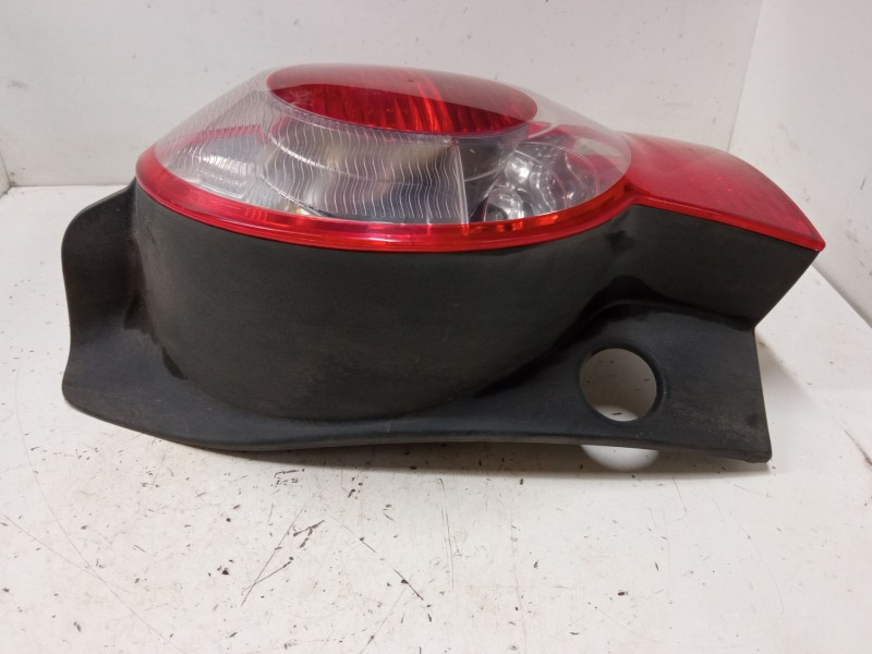 Recambio de piloto trasero derecho para renault modus / grand modus (f/jp0_) 1.5 dci (fp0f, jp0f) referencia OEM IAM 8200655990 