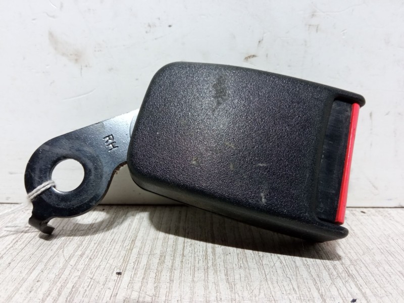 Recambio de anclaje cinturon trasero central para citroën xsara picasso (n68) 2.0 hdi referencia OEM IAM   