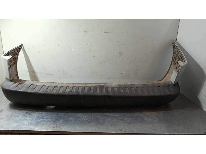 Recambio de paragolpes trasero para opel combo tour 1.3 cdti 16v referencia OEM IAM   