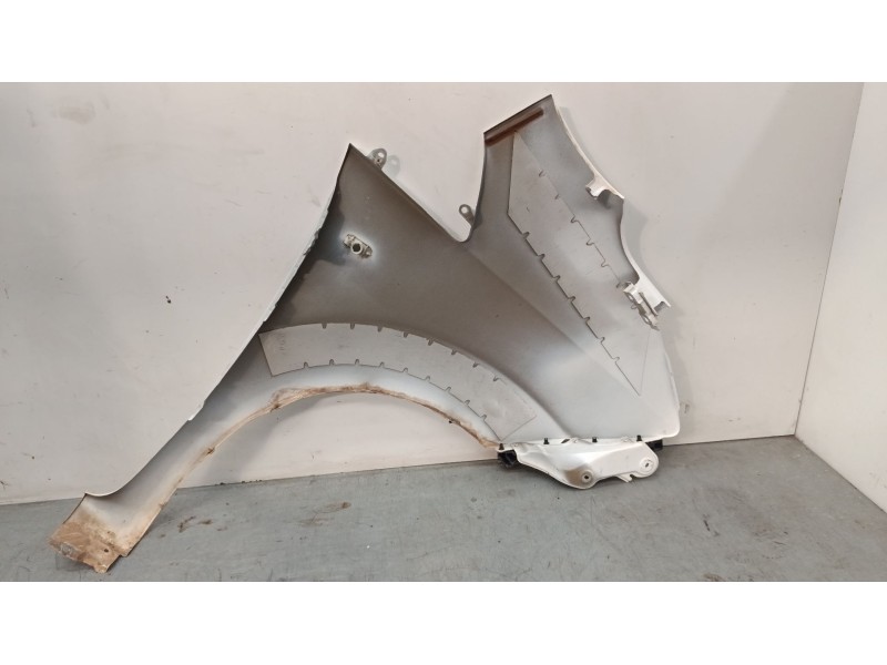 Recambio de aleta delantera izquierda para nissan nv200 furgoneta e-nv (me0n) referencia OEM IAM F31014FAMA  