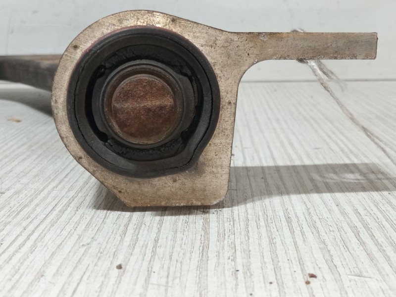 Recambio de brazo suspension inferior delantero izquierdo para citroën xsara picasso (n68) 2.0 hdi referencia OEM IAM   