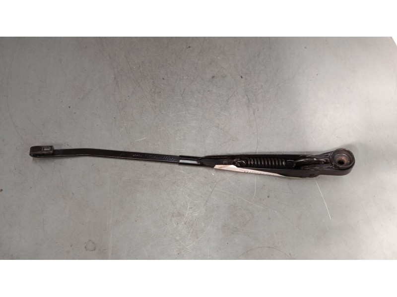Recambio de brazo limpia trasero para toyota prius liftback (_w2_) 1.5 hybrid (nhw20_) referencia OEM IAM   
