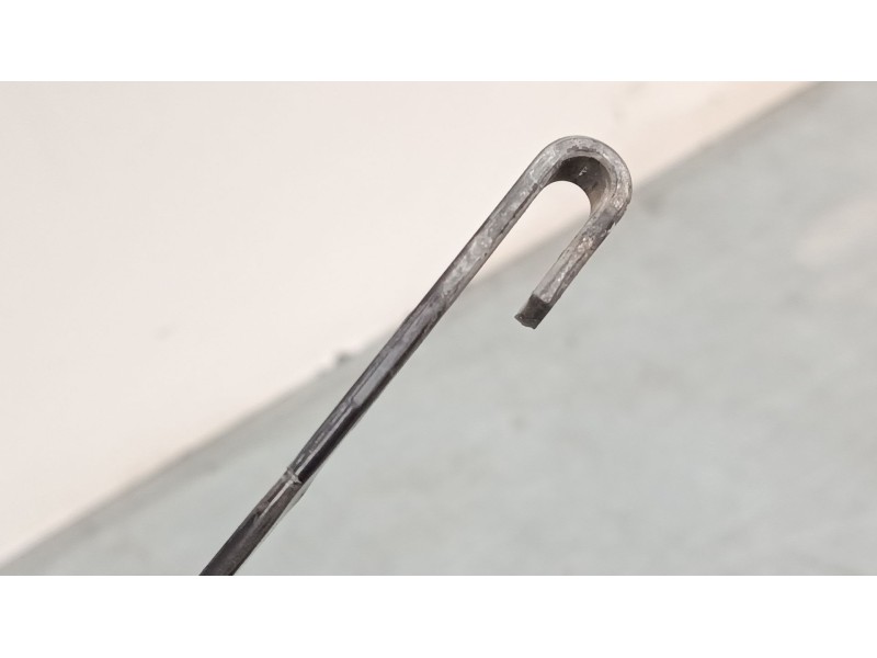 Recambio de brazo limpia delantero izquierdo para toyota prius liftback (_w2_) 1.5 hybrid (nhw20_) referencia OEM IAM   