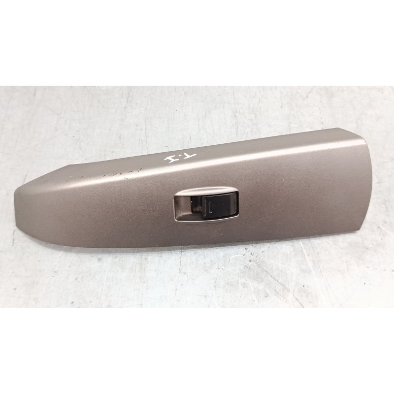 Recambio de mando elevalunas trasero izquierdo para toyota prius liftback (_w2_) 1.5 hybrid (nhw20_) referencia OEM IAM   