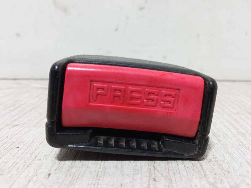 Recambio de anclaje cinturon trasero central para citroën xsara picasso (n68) 2.0 hdi referencia OEM IAM   