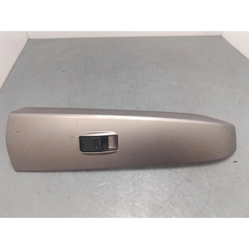 Recambio de mando elevalunas delantero derecho para toyota prius liftback (_w2_) 1.5 hybrid (nhw20_) referencia OEM IAM 74231470