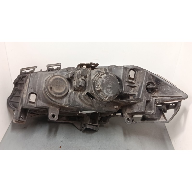 Recambio de faro derecho para renault megane ii (bm0/1_, cm0/1_) 2.0 16v (bm0u, cm0u) referencia OEM IAM 8200476431  