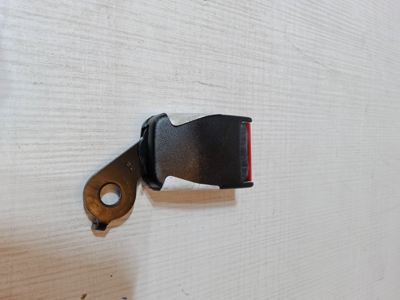 Recambio de anclaje cinturon trasero derecho para citroën xsara picasso (n68) 2.0 hdi referencia OEM IAM   