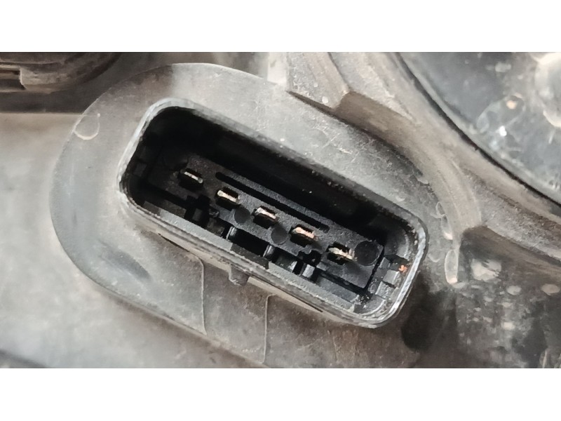 Recambio de faro derecho para renault megane ii (bm0/1_, cm0/1_) 2.0 16v (bm0u, cm0u) referencia OEM IAM 8200476431  