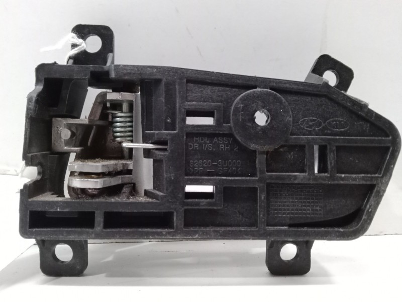 Recambio de maneta interior puerta delantera derecha para kia sportage iii (sl) 1.7 crdi referencia OEM IAM   