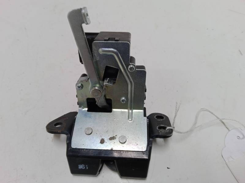 CERRADURA MALETERO / PORTON 