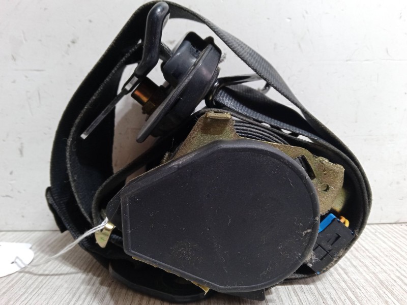 Recambio de cinturon con pretensor delantero izquierdo para peugeot 407 (6d_) 2.0 hdi 135 (6drhrh, 6drhre, 6drhrg, 6drhrj) refer