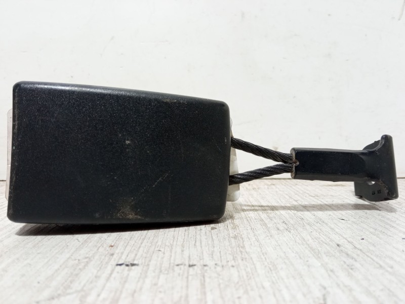 Recambio de anclaje cinturon trasero izquierdo para opel astra h (a04) 1.4 (l48) referencia OEM IAM   