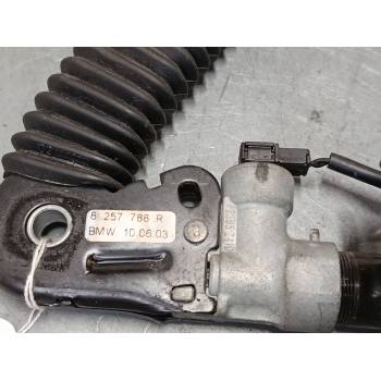 ANCLAJE CINTURON DELANTERO DERECHO 8257788R 
