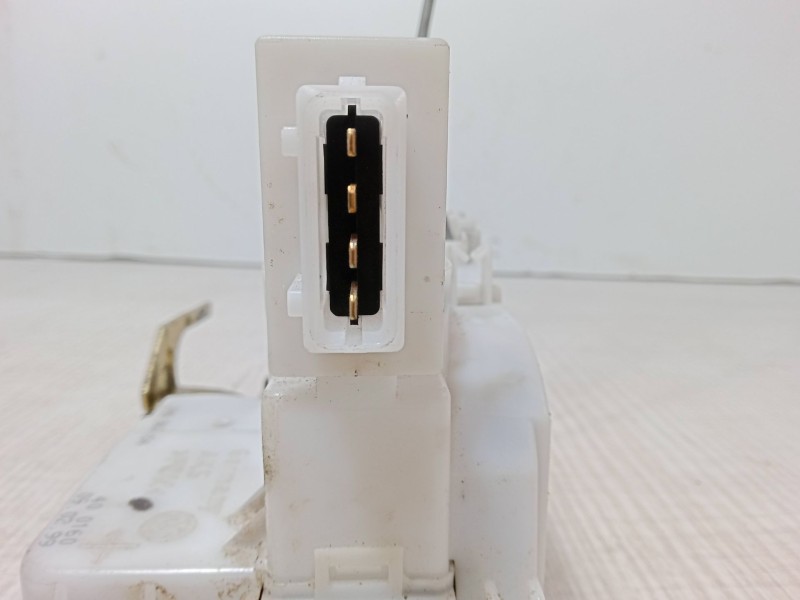 Recambio de cerradura puerta delantera derecha para seat ibiza ii (6k1) 1.4 i referencia OEM IAM 6K483701  