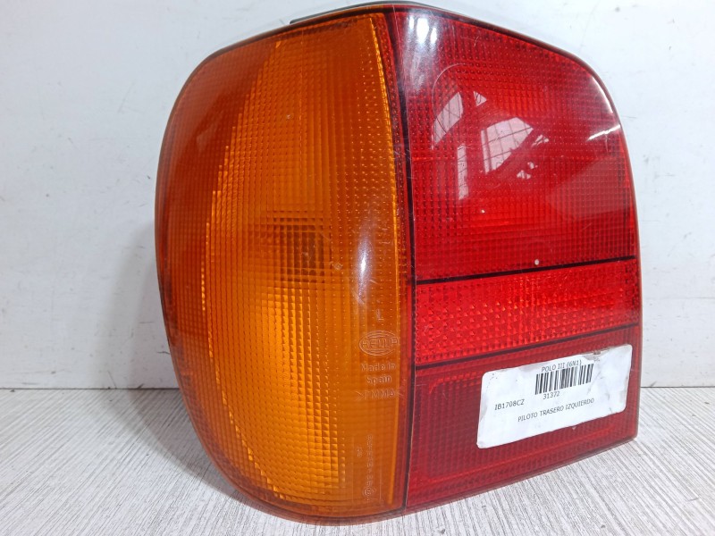 Recambio de piloto trasero izquierdo para volkswagen polo iii (6n1) 64 1.9 d referencia OEM IAM   