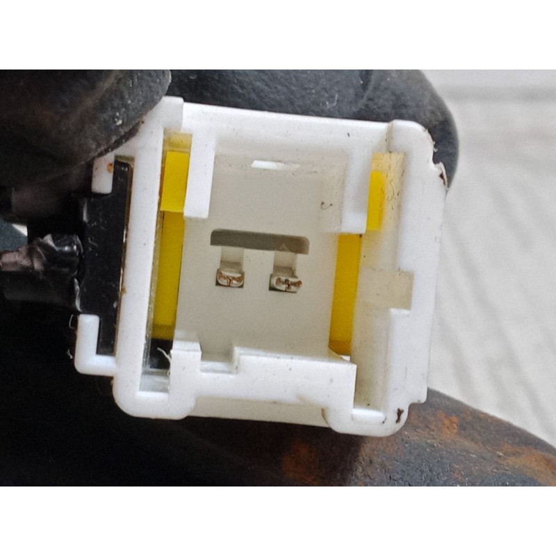 Recambio de anclaje cinturon delantero izquierdo para peugeot 407 (6d_) 2.0 hdi 135 (6drhrh, 6drhre, 6drhrg, 6drhrj) referencia 