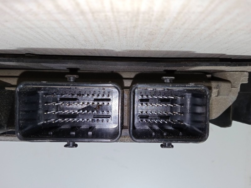 Recambio de centralita motor uce para citroën c3 i (fc_, fn_) 1.4 hdi referencia OEM IAM 5WS40285C-T SW9660300280 