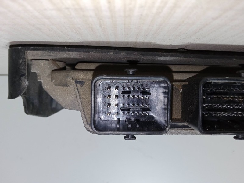 Recambio de centralita motor uce para citroën c3 i (fc_, fn_) 1.4 hdi referencia OEM IAM 5WS40285C-T SW9660300280 