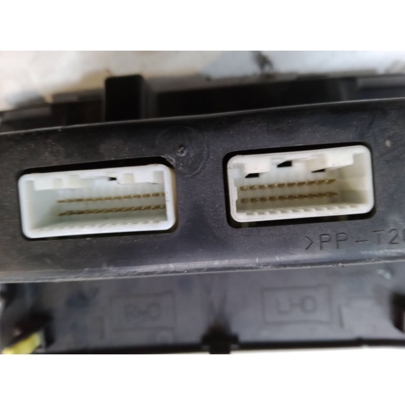 Recambio de mando climatizador para toyota corolla verso (zer_, zze12_, r1_) 1.8 (znr11_) referencia OEM IAM   