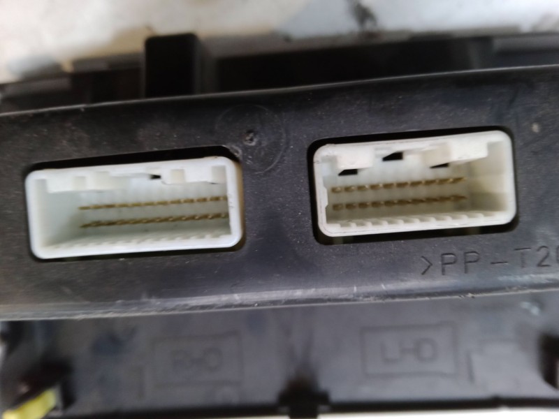Recambio de mando climatizador para toyota corolla verso (zer_, zze12_, r1_) 1.8 (znr11_) referencia OEM IAM   