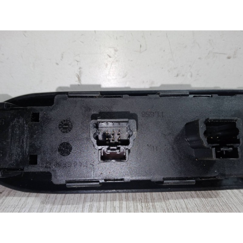 Recambio de mando elevalunas delantero izquierdo para peugeot 407 (6d_) 2.0 hdi 135 (6drhrh, 6drhre, 6drhrg, 6drhrj) referencia 