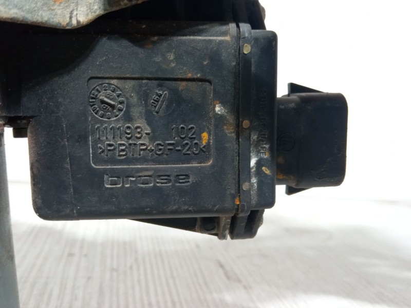 Recambio de elevalunas electrico delantero izquierdo para opel vectra b hatchback (j96) 1.6 i 16v (f68) referencia OEM IAM FPG12