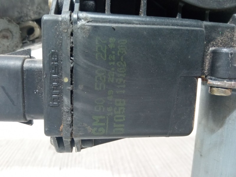 Recambio de elevalunas electrico delantero izquierdo para opel vectra b hatchback (j96) 1.6 i 16v (f68) referencia OEM IAM FPG12