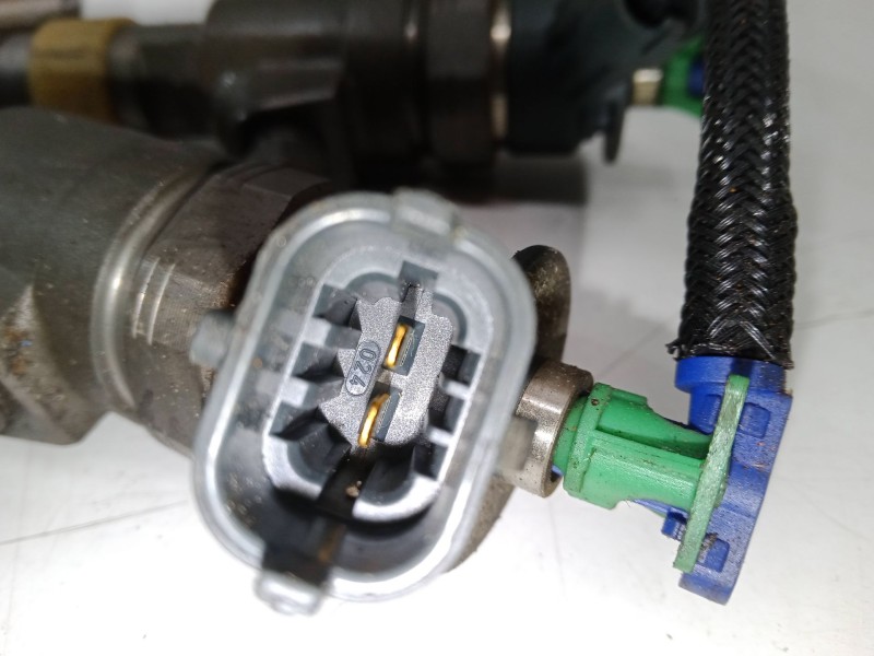 Recambio de inyector para ford tourneo connect / grand tourneo connect v408 monospace 1.5 tdci referencia OEM IAM   